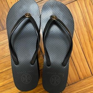 Tory Burch Black Platform Flip Flop, Size 7